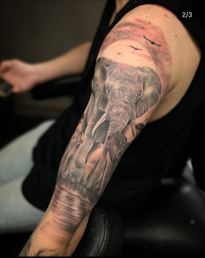 Tatuaje 10×10 – Estilo Black & Grey